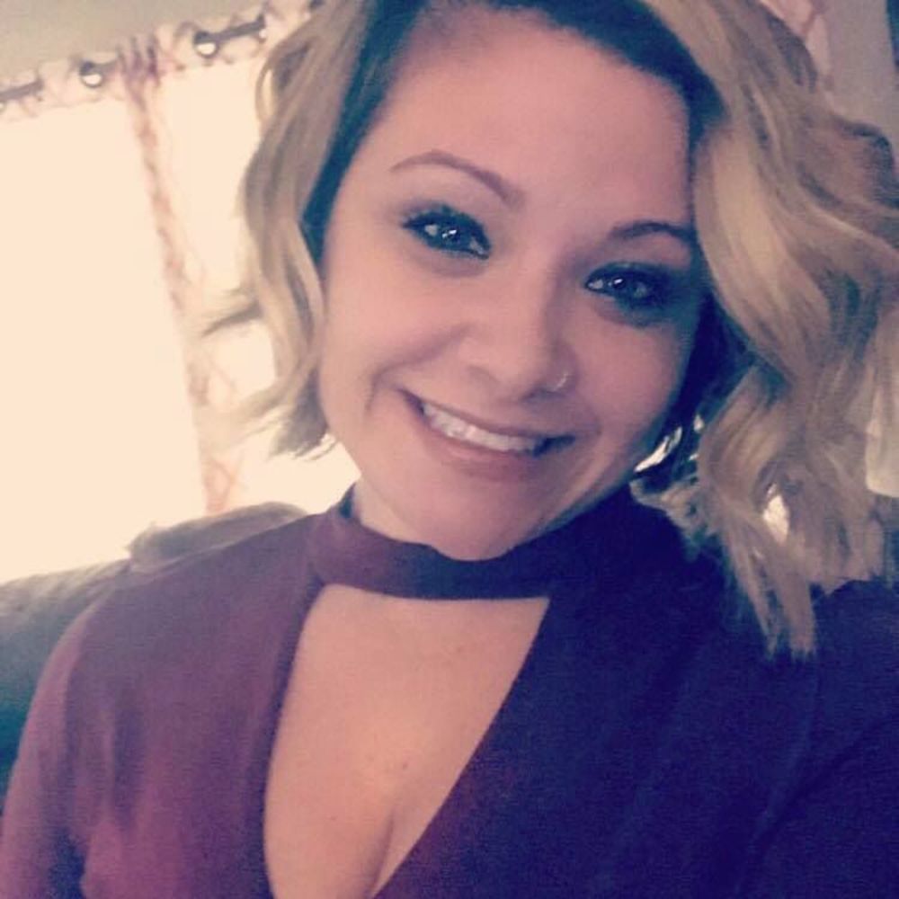 Meet your Posher, Alyssa